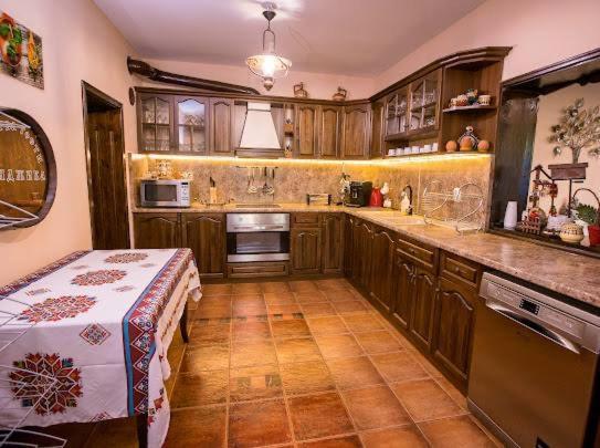 Къщи За Гости Бояджика Tuzha Экстерьер фото